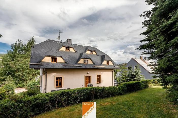 Prodej chaty, Loučná pod Klínovcem, 270 m2