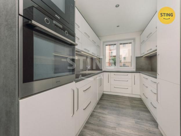 Prodej bytu 3+1, Pardubice, Jiránkova, 78 m2