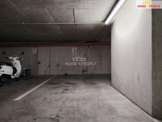 Prodej garáže, Praha - Běchovice, Mladých Běchovic, 14 m2