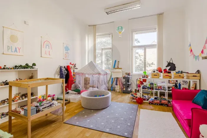 Prodej obchodního prostoru, Praha - Nusle, Jaromírova, 380 m2