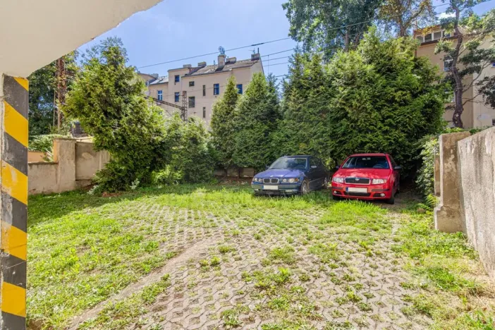 Prodej obchodního prostoru, Praha - Nusle, Jaromírova, 380 m2