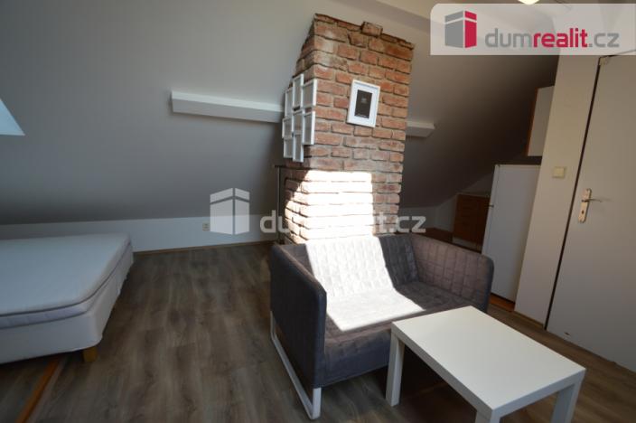 Pronájem bytu 1+kk, Praha - Smíchov, Jindřicha Plachty, 33 m2