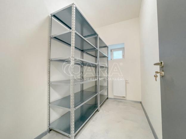 Pronájem výrobních prostor, Příbor, Freudova, 115 m2