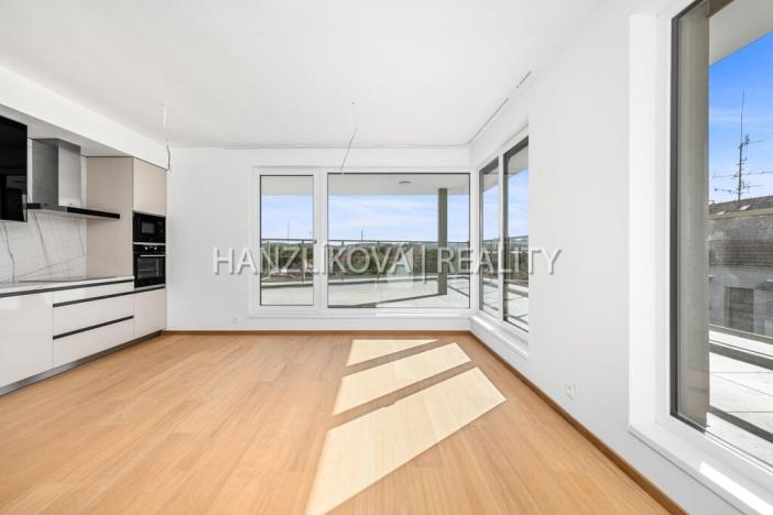 Pronájem bytu 3+kk, České Budějovice, Hálkova, 75 m2