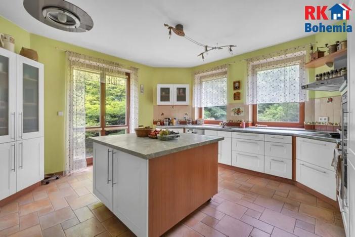 Prodej rodinného domu, Hrdlořezy, 400 m2