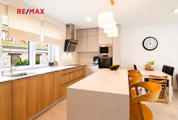 Prodej rodinného domu, Praha - Ďáblice, Na terase, 191 m2