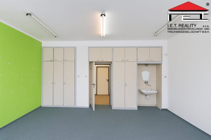 Pronájem kanceláře, Brno, Kroftova, 39 m2