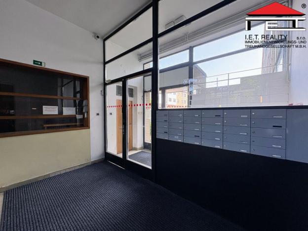 Pronájem kanceláře, Brno, Kroftova, 30 m2