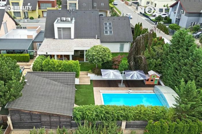 Prodej rodinného domu, Moravany, V Jámách, 382 m2