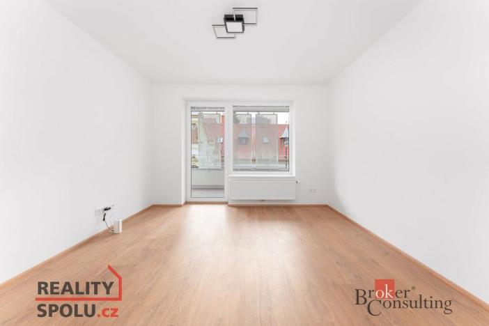 Pronájem bytu 2+kk, Pardubice - Zelené Předměstí, Smilova, 58 m2