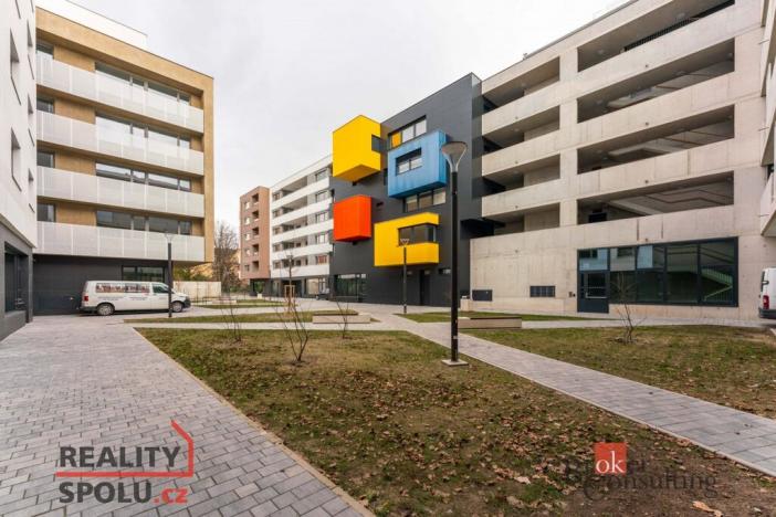 Pronájem bytu 2+kk, Pardubice - Zelené Předměstí, Smilova, 58 m2