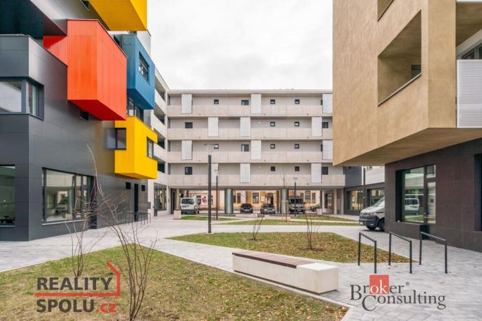 Pronájem bytu 2+kk, Pardubice - Zelené Předměstí, Smilova, 58 m2