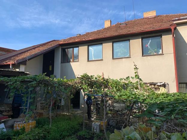 Prodej obchodního prostoru, Praha - Kunratice, náměstí Prezidenta Masaryka, 200 m2