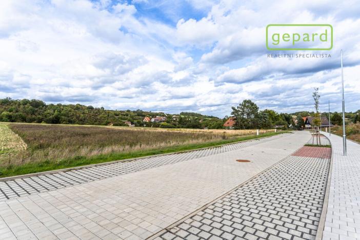 Prodej pozemku pro bydlení, Vonoklasy, Mořinská, 1530 m2