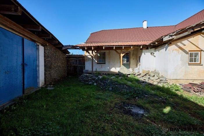 Prodej rodinného domu, Kořenec, 601 m2