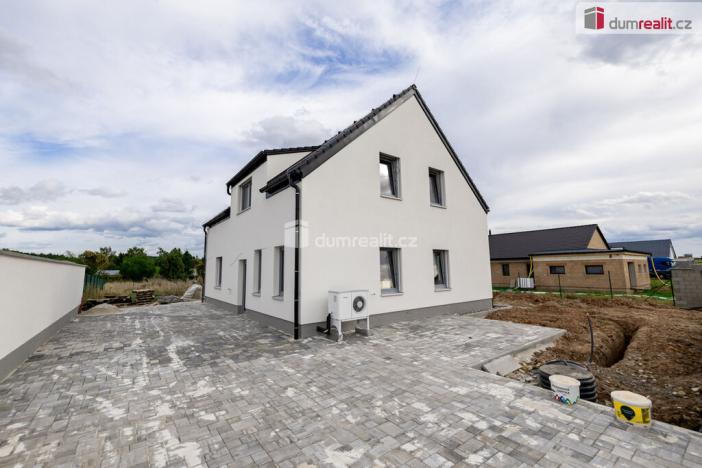 Prodej rodinného domu, Lužná, Jižní, 165 m2