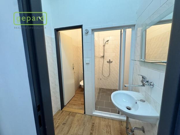 Pronájem kanceláře, Sokolov, Křížová, 26 m2