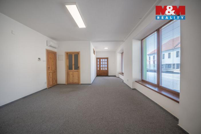 Prodej činžovního domu, Otrokovice - Kvítkovice, tř. Osvobození, 422 m2