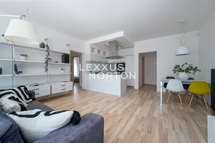 Pronájem bytu 3+kk, Praha - Hloubětín, Nepelova, 73 m2