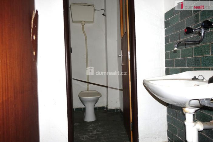 Pronájem skladu, Louňovice pod Blaníkem, U Pivovaru, 107 m2