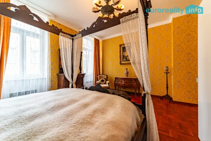 Prodej bytu 3+1, Mariánské Lázně, Anglická, 105 m2