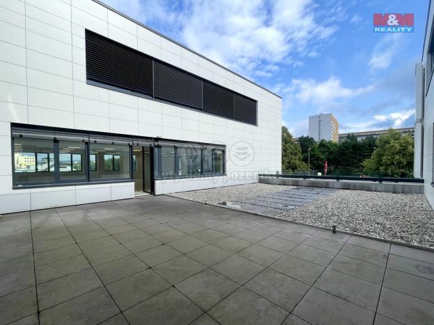 Pronájem obchodního prostoru, Brno - Lesná, Okružní, 275 m2