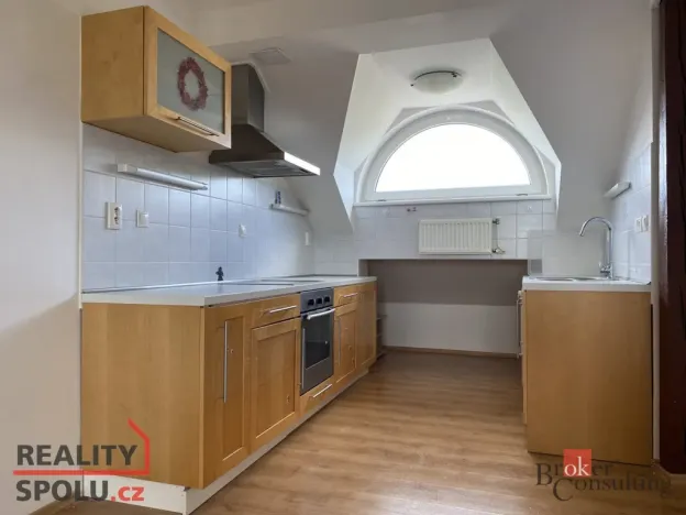 Pronájem bytu 2+kk, Opava - Předměstí, náměstí Slezského odboje, 54 m2