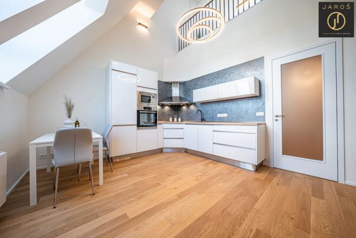 Prodej bytu 2+kk, Praha - Holešovice, U průhonu, 47 m2