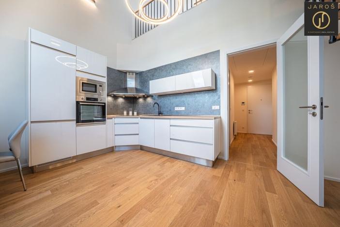 Prodej bytu 2+kk, Praha - Holešovice, U průhonu, 47 m2