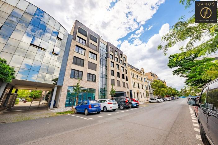 Prodej bytu 2+kk, Praha - Holešovice, U průhonu, 47 m2