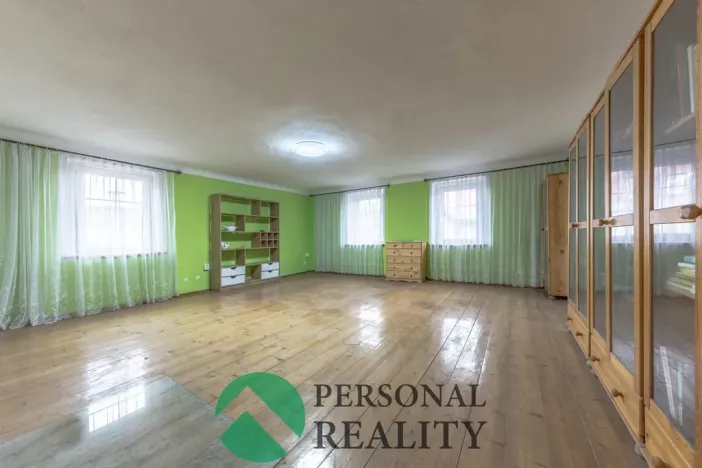 Prodej rodinného domu, Libochovany, 270 m2