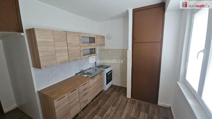 Pronájem bytu 2+1, Kralupy nad Vltavou - Lobeček, Štefánikova, 54 m2
