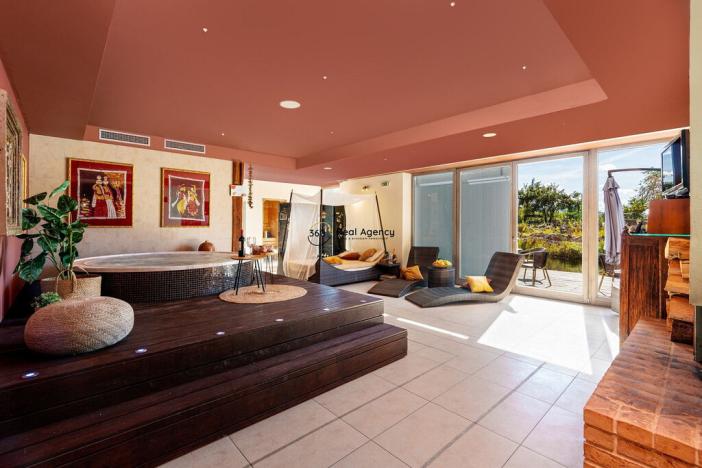 Prodej ubytování, Sedlec - Malé Chrášťany, 1420 m2