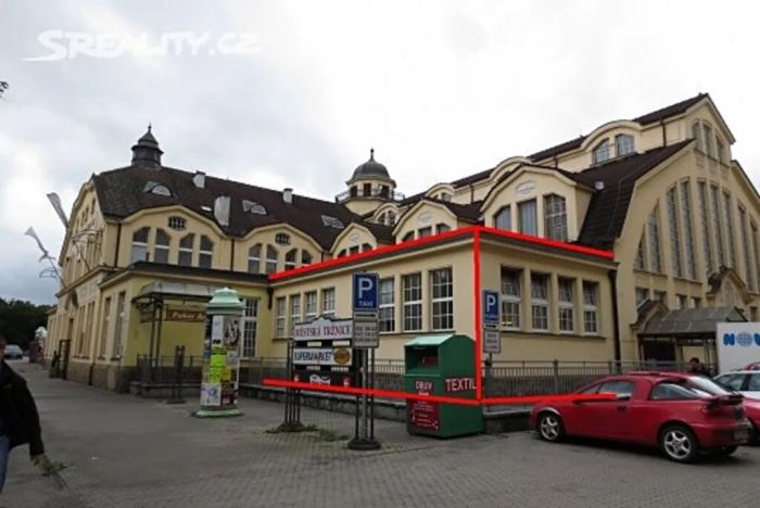 Pronájem obchodního prostoru, Karlovy Vary, 43 m2