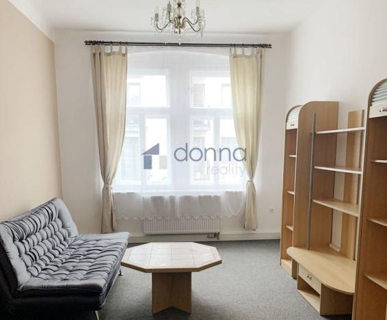 Pronájem bytu 2+1, Praha, Belgická, 65 m2
