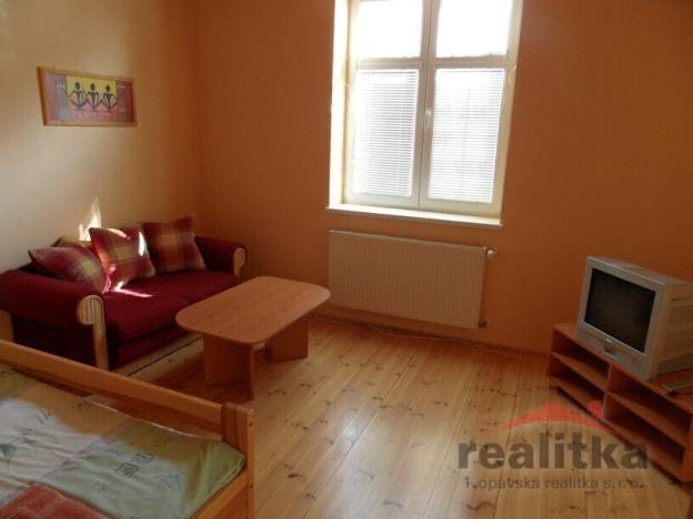 Pronájem bytu 2+kk, Opava - Předměstí, třída Spojenců, 46 m2