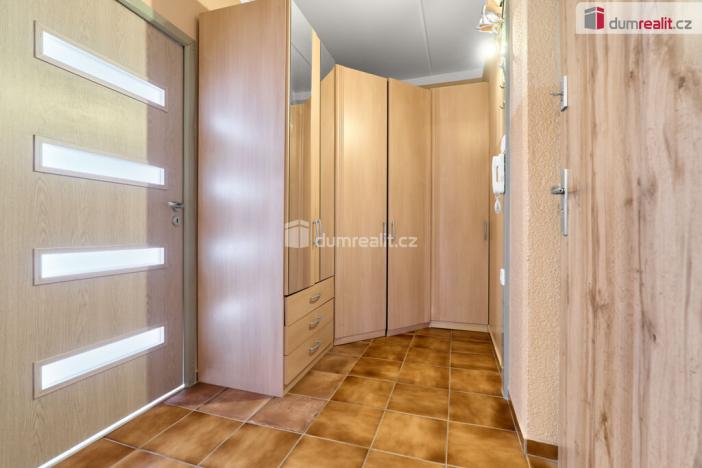 Prodej bytu 2+1, Hroznětín, Sídliště, 59 m2