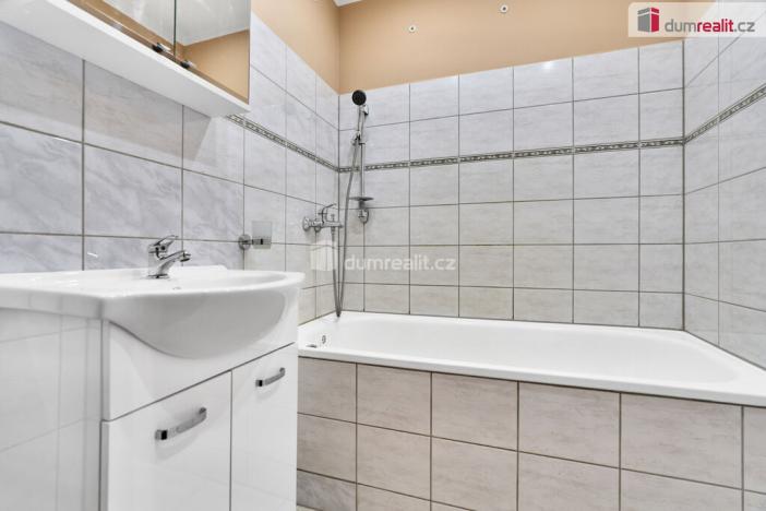 Prodej bytu 2+1, Hroznětín, Sídliště, 59 m2