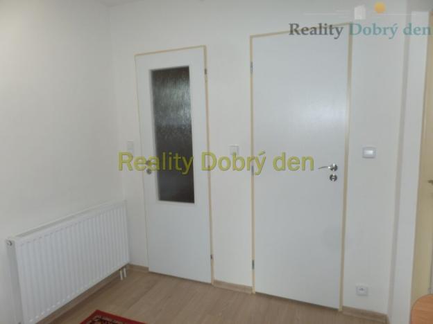 Pronájem bytu 2+1, Opava, Přerovecká, 67 m2