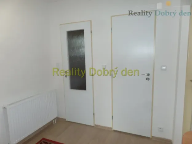 Pronájem bytu 2+1, Opava, Přerovecká, 67 m2