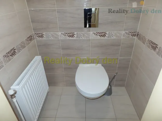 Pronájem bytu 2+1, Opava, Přerovecká, 67 m2