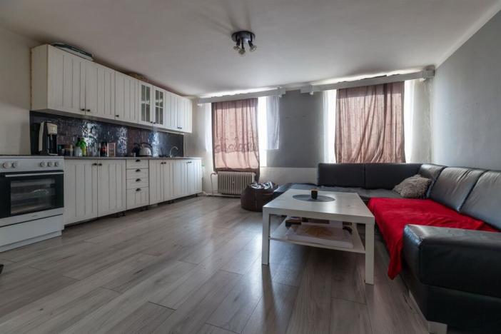 Prodej rodinného domu, Pchery - Humny, Husova, 180 m2