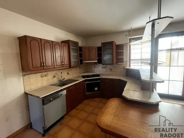 Prodej apartmánu, Podhradní Lhota, 160 m2