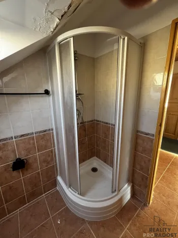 Prodej apartmánu, Podhradní Lhota, 160 m2