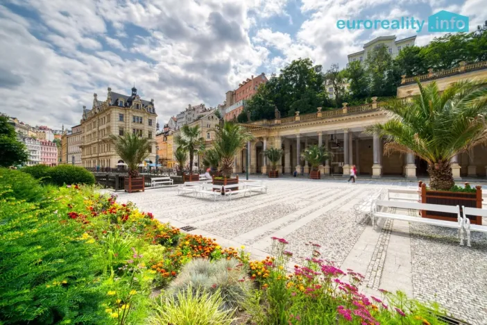 Prodej atypického bytu, Karlovy Vary, Zámecký vrch, 301 m2