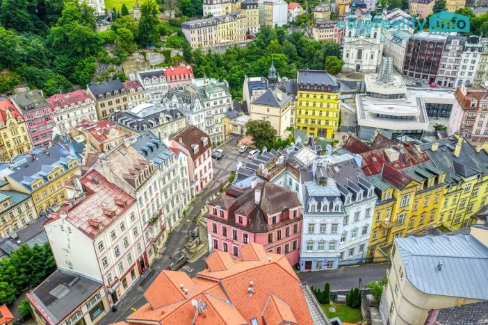 Prodej atypického bytu, Karlovy Vary, Zámecký vrch, 301 m2