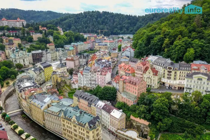 Prodej atypického bytu, Karlovy Vary, Zámecký vrch, 301 m2