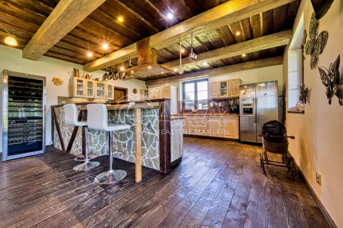 Prodej rodinného domu, Vrchlabí - Hořejší Vrchlabí, 429 m2