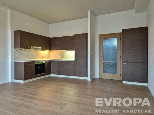 Prodej bytu 2+kk, Praha - Libeň, Českomoravská, 60 m2