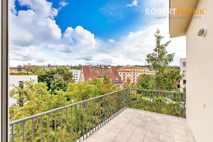 Pronájem bytu 4+1, Praha - Dejvice, Kladenská, 125 m2